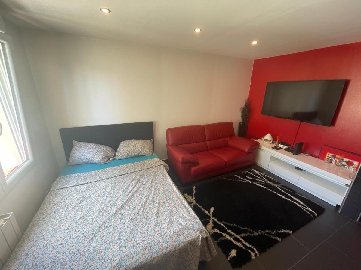 Zekri Apartment Livry Gargan Bagian luar foto