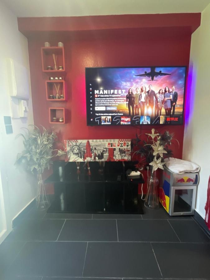 Zekri Apartment Livry Gargan Bagian luar foto